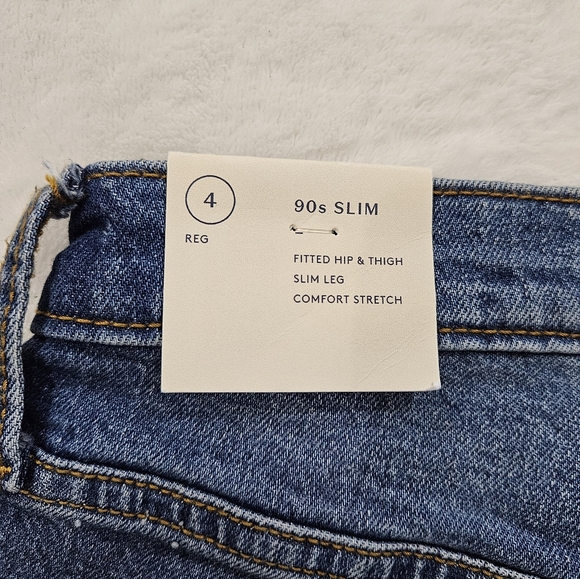 Universal Thread High Rise 90s Slim Comfort Stretch Dark Blue Jeans Size 4 - Picture 12 of 14